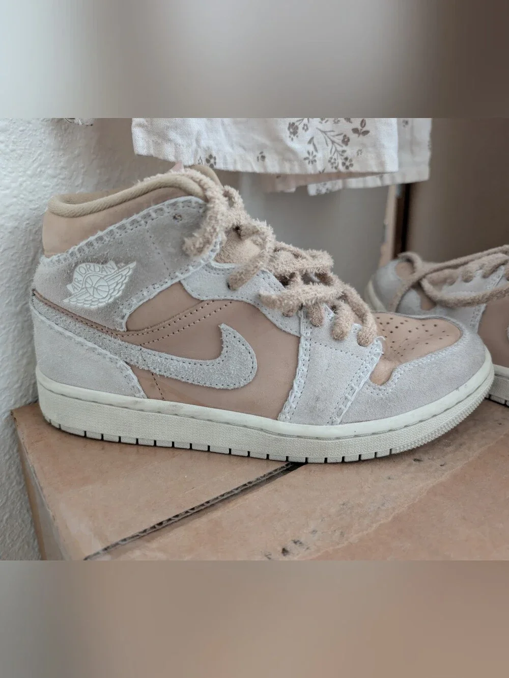 Nike Air Jordan 1 Mid SE 